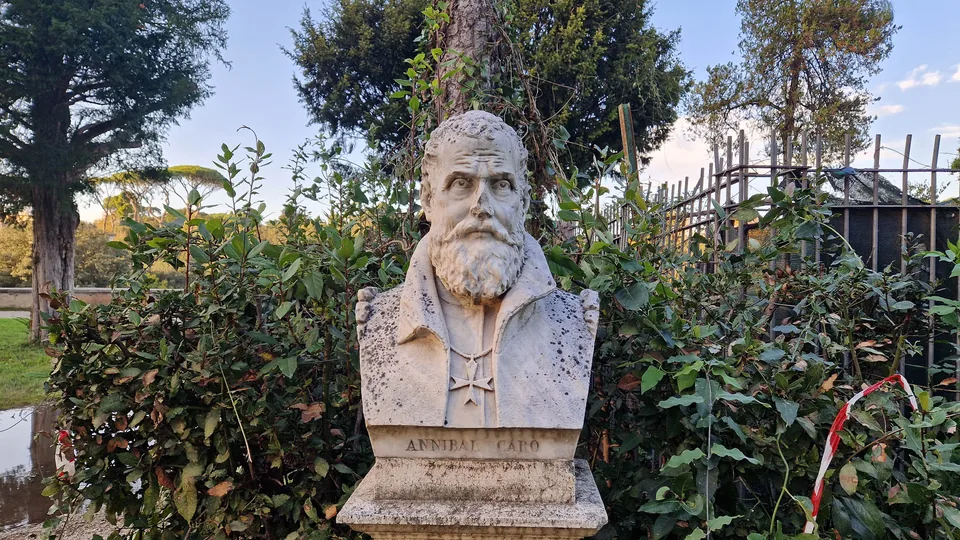 Bust of Annibale Caro in Pincio gardens