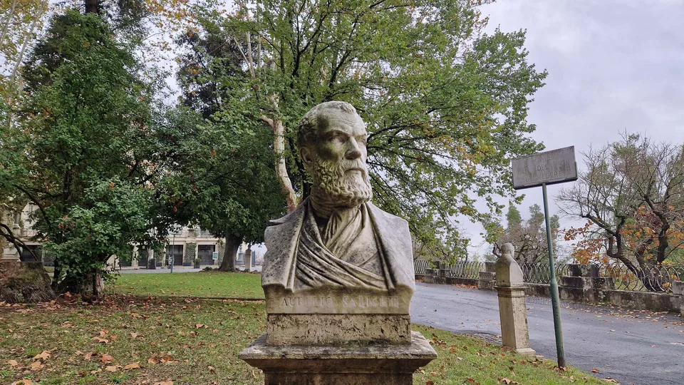 Bust of Aurelio Saliceti in Pincio gardens