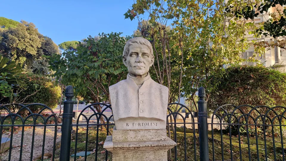 Bust of Barnaba Tortolini in Pincio gardens