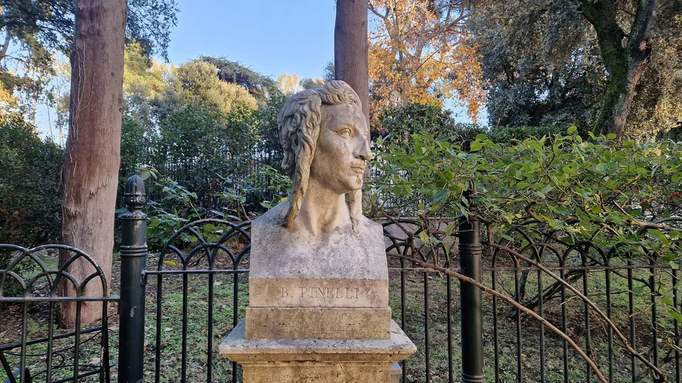 Bust of Bartolomeo Pinelli in Pincio gardens