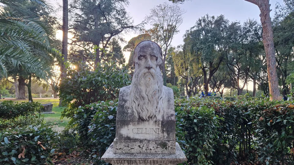 Bust of Benvenuto Cellini in Pincio gardens