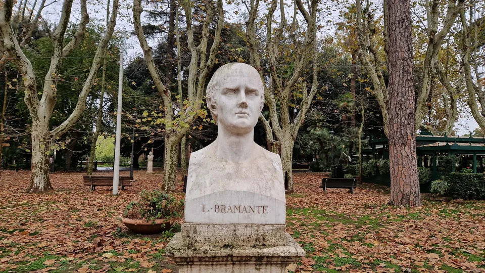 Bust of Donato Bramante in Pincio gardens