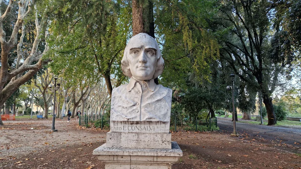 Bust of Ercole Consalvi in Pincio gardens