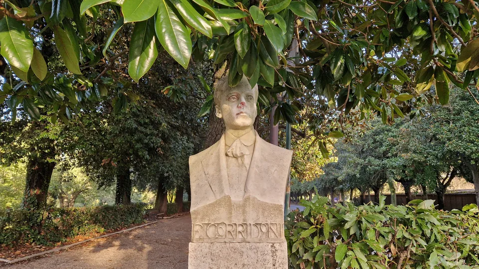 Bust of Filippo Corridoni in Pincio gardens