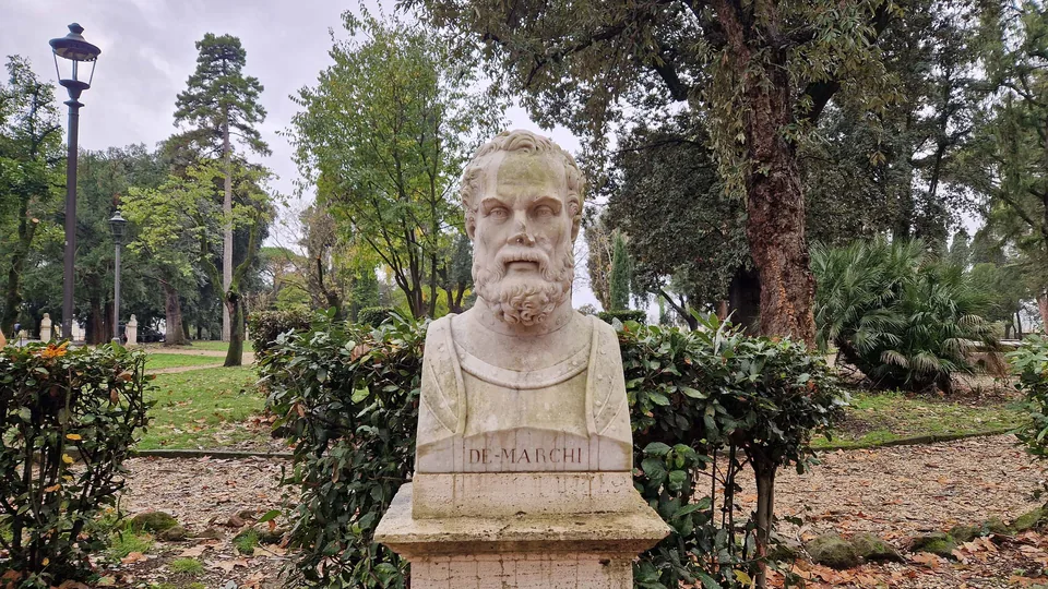 Bust of Francesco De Marchi in Pincio gardens