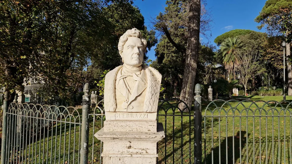 Bust of Francesco Domenico Guerrazzi in Pincio gardens