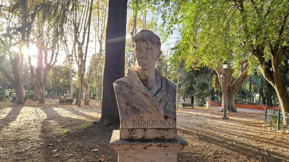 Bust of Francesco Lomonaco in Pincio gardens