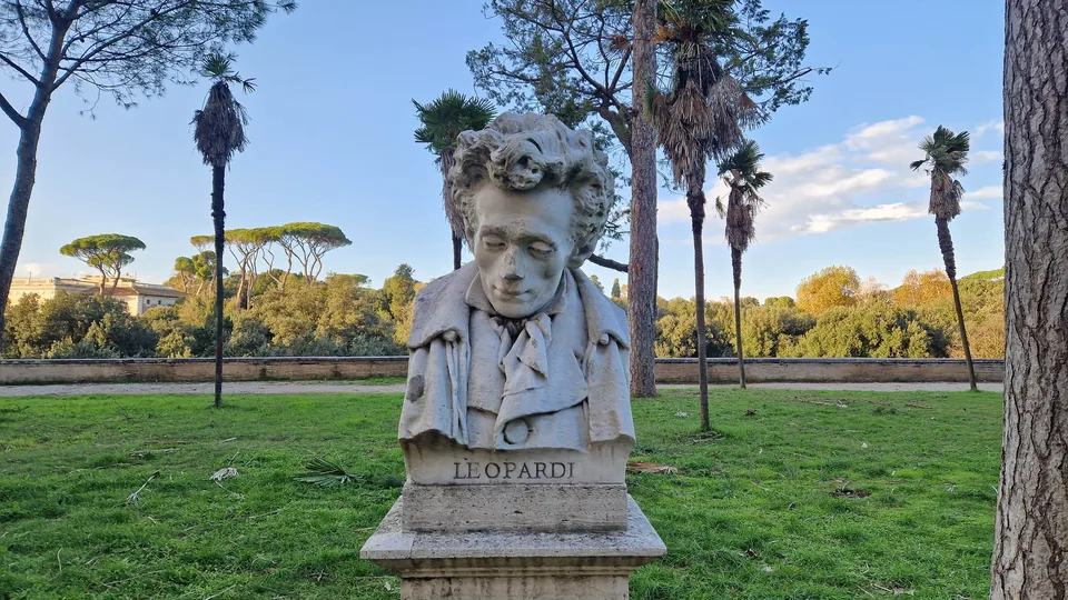 Bust of Giacomo Leopardi in Pincio gardens