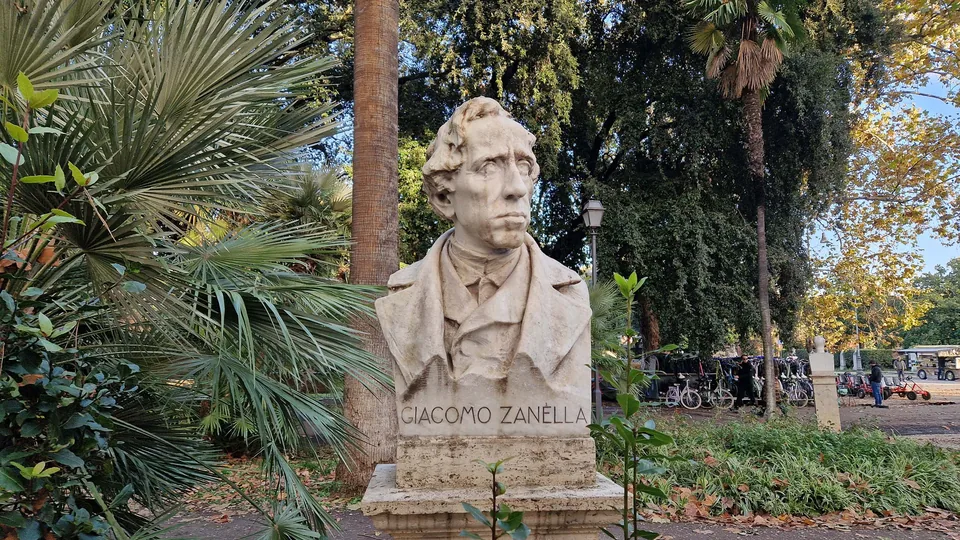 Bust of Giacomo Zanella in Pincio gardens