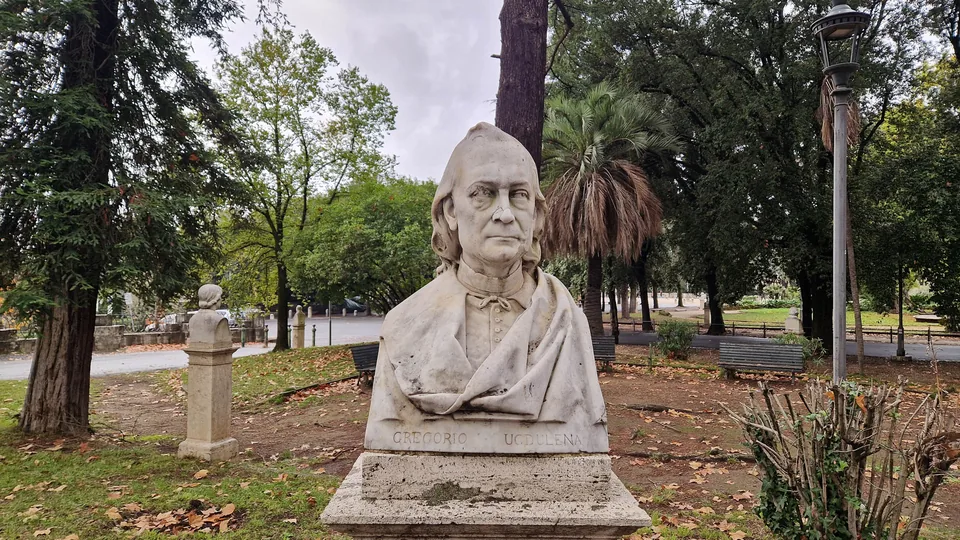 Bust of Gregorio Ugdulena in Pincio gardens