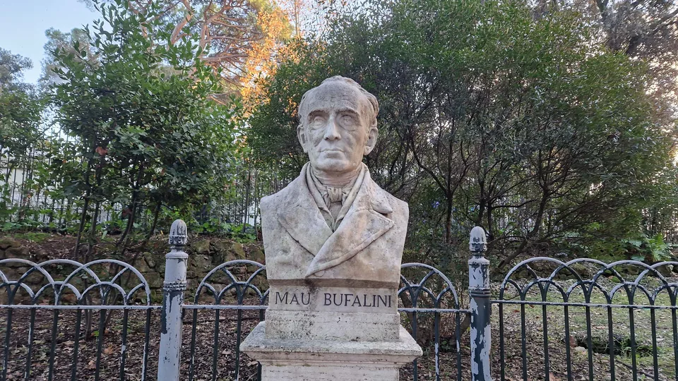 Bust of Maurizio Bufalini in Pincio gardens