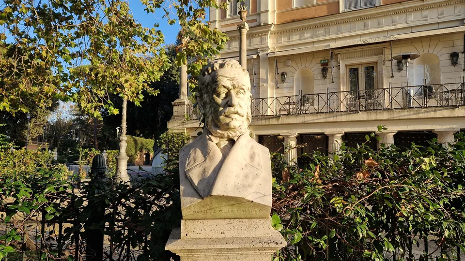 Bust of Nicola Cavalieri San Bertolo in Pincio gardens