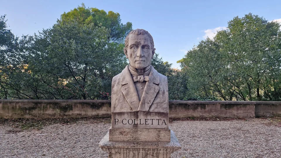 Bust of Pietro Colletta in Pincio gardens
