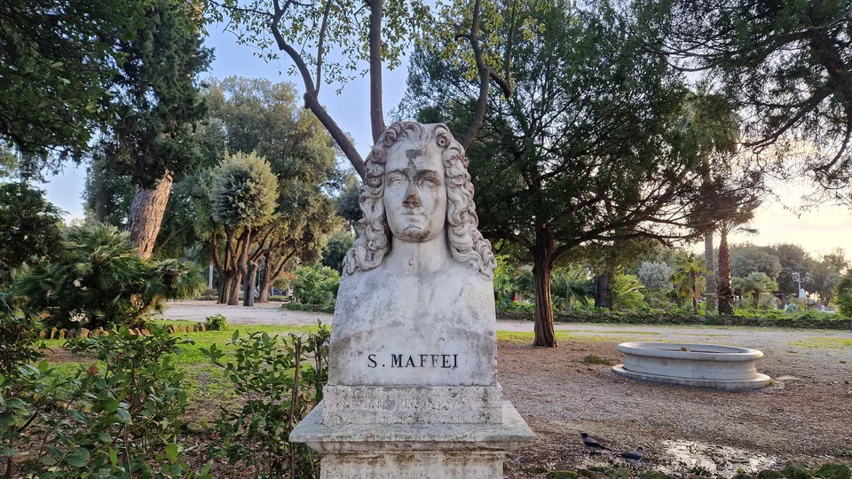 Bust of Scipione Maffei in Pincio gardens