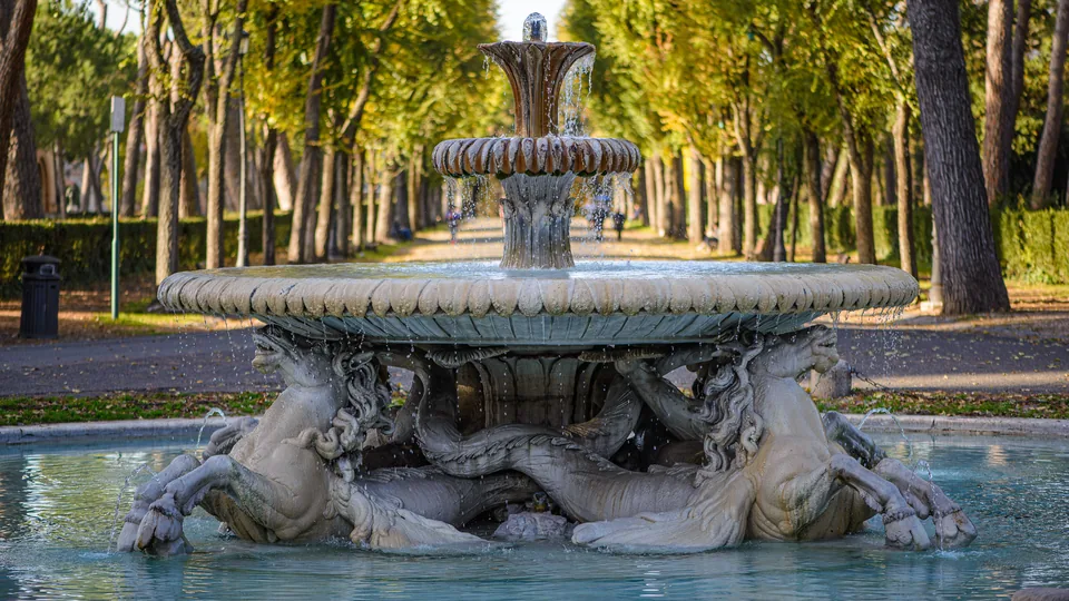 Fountain of the Sea Horses in Central park